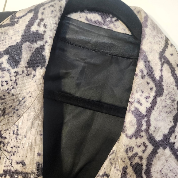 Black and Snake Print Women's Jacket - Picture 2 of 4